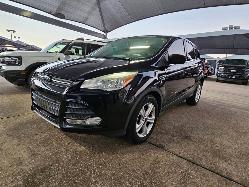 Used 2015 Ford Escape SE SUV