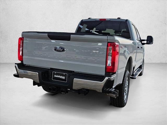 2026 Ford F-250 XLT photo 2