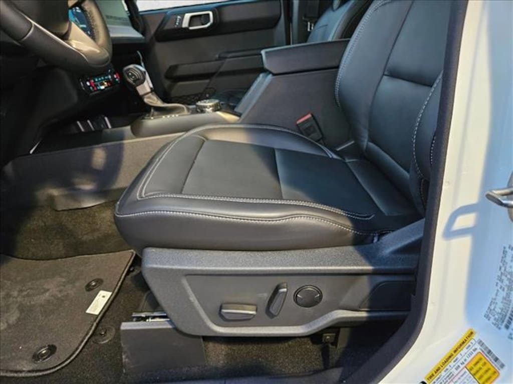 New 2025 Ford Bronco Outer Banks SUV