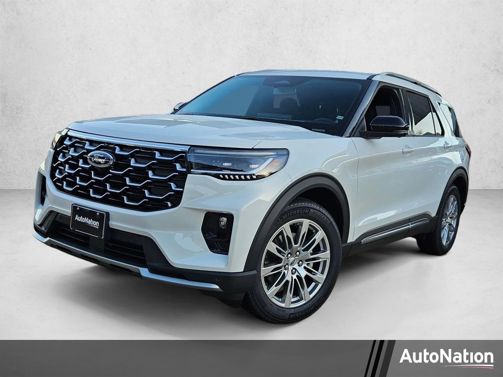 2026 Ford Explorer Platinum's photo