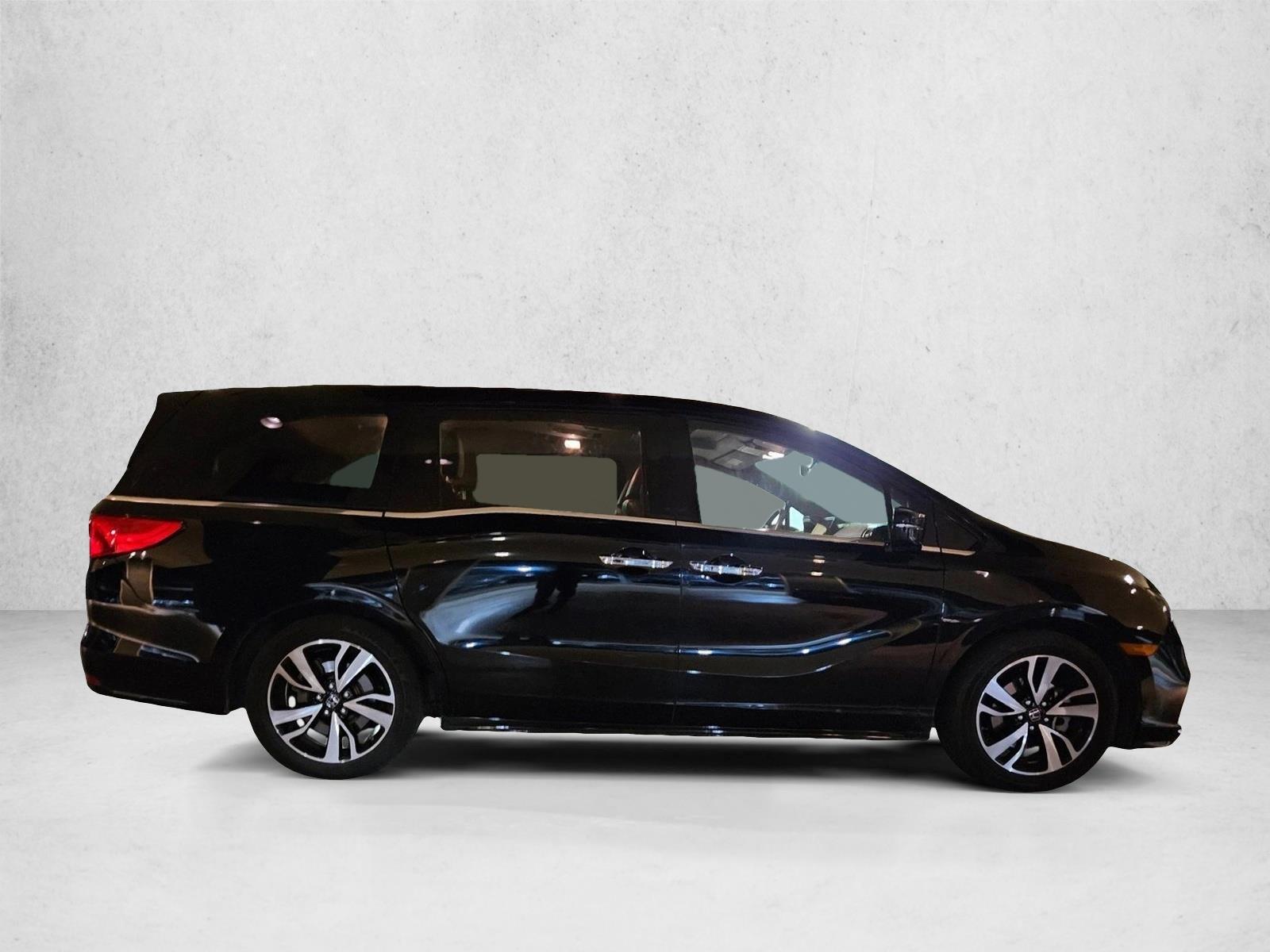 2020 Honda Odyssey Elite photo 4