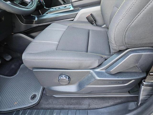 2025 Ford F-150 STX photo 4