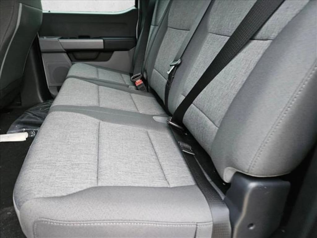 New 2025 Ford F-250 XL Truck Crew Cab