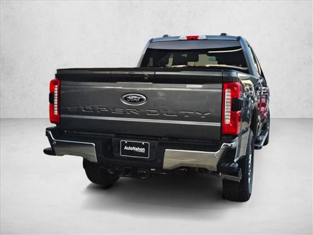 New 2026 Ford F-250 LARIAT Truck Crew Cab