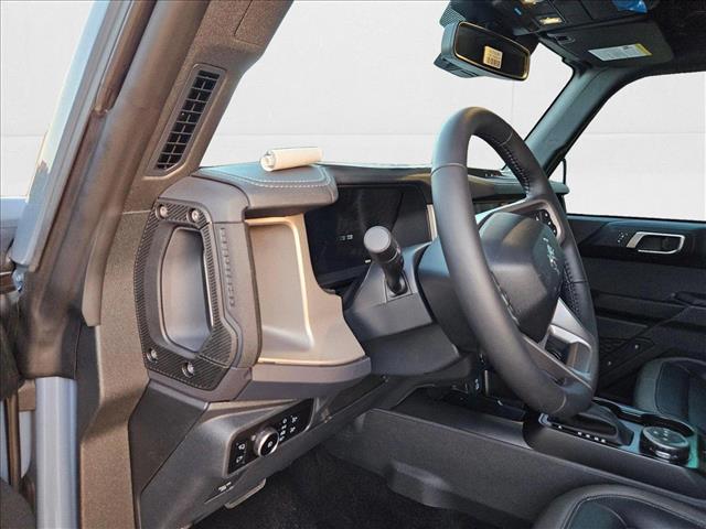 2025 Ford Bronco Outer Banks photo 3