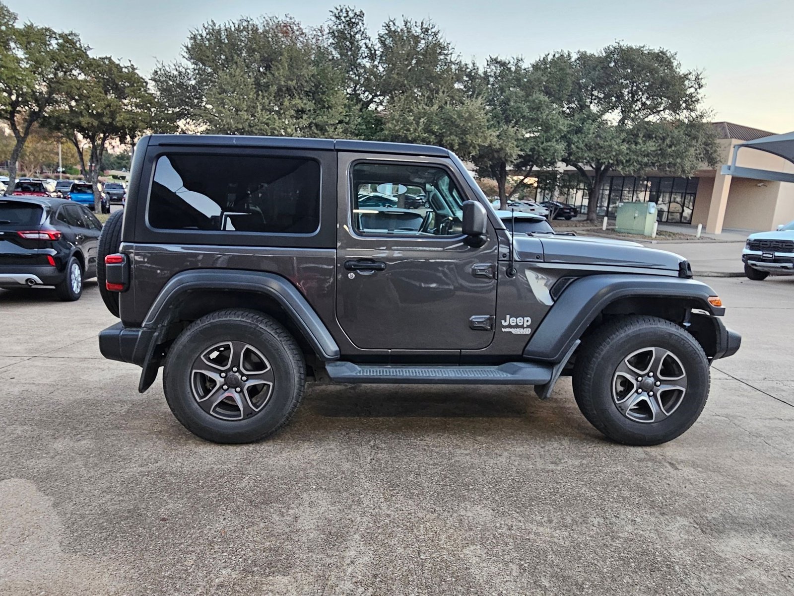 2018 Jeep Wrangler Sport S photo 3