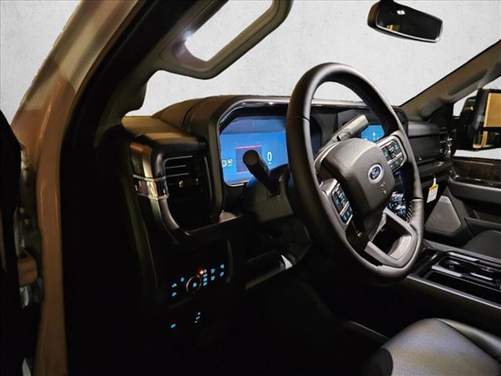 New 2026 Ford F-250 LARIAT Truck Crew Cab