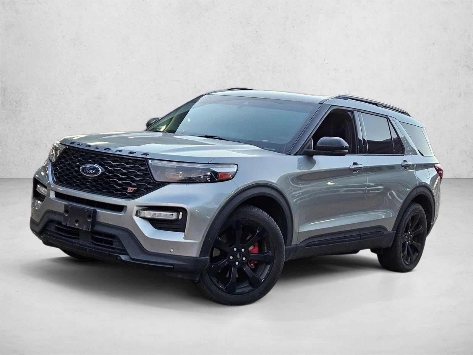 2020 Ford Explorer ST's photo