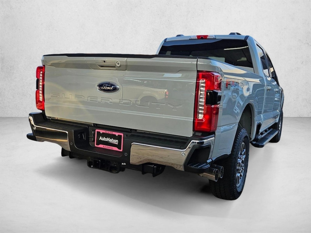 New 2026 Ford F-250 LARIAT Truck Crew Cab