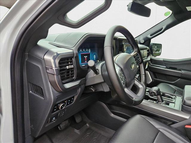 2025 Ford F-150 Lariat photo 3
