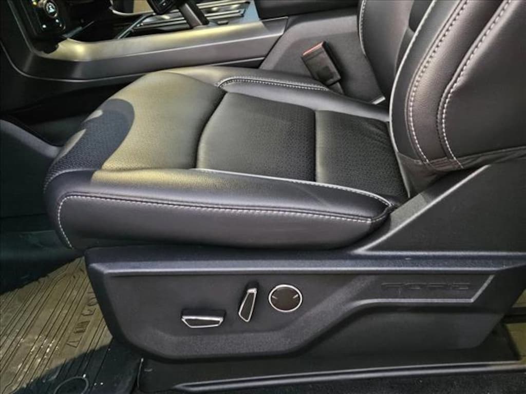 New 2025 Ford F-150 LARIAT Truck SuperCrew Cab