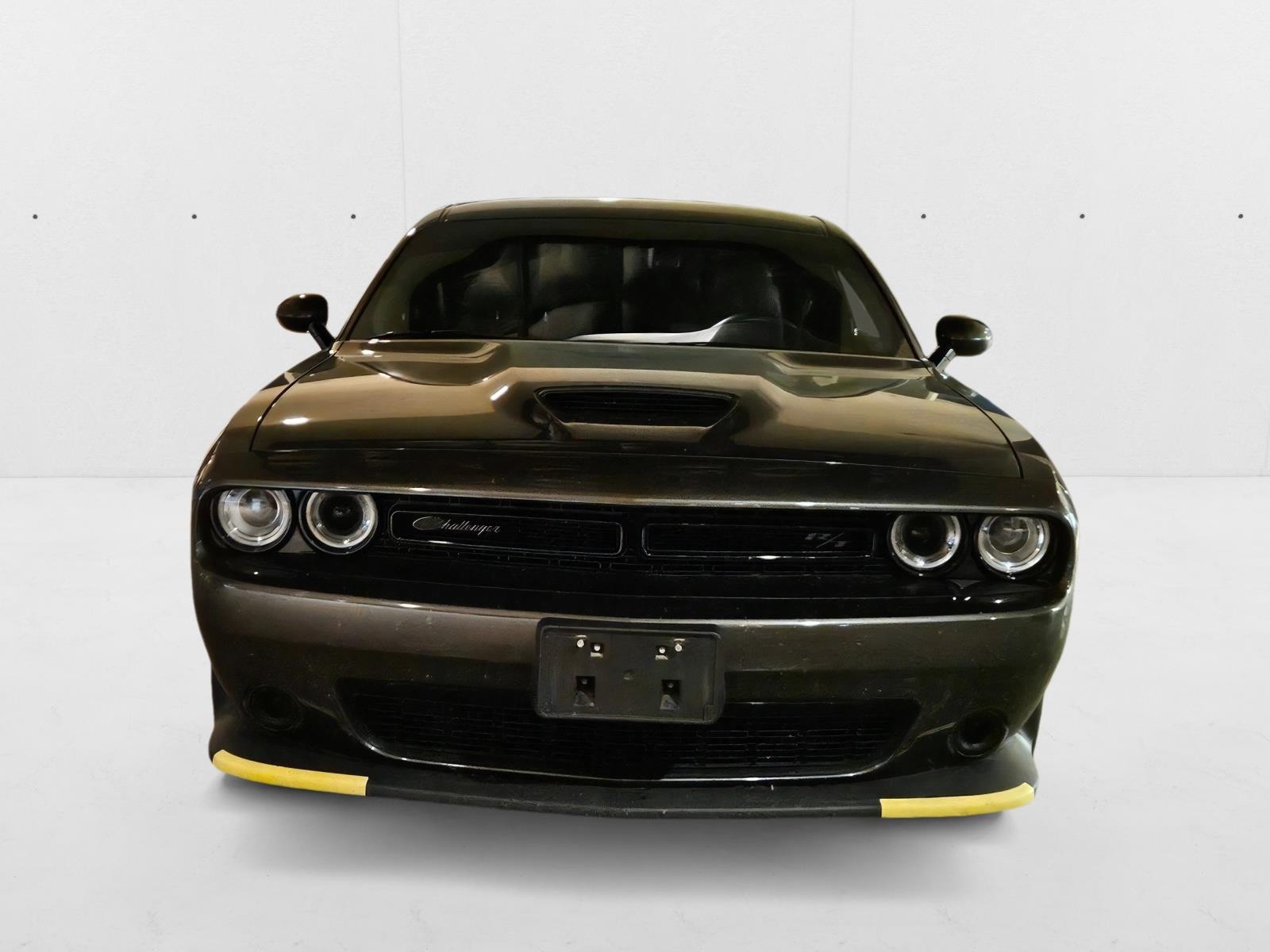 2023 Dodge Challenger R/T photo 2
