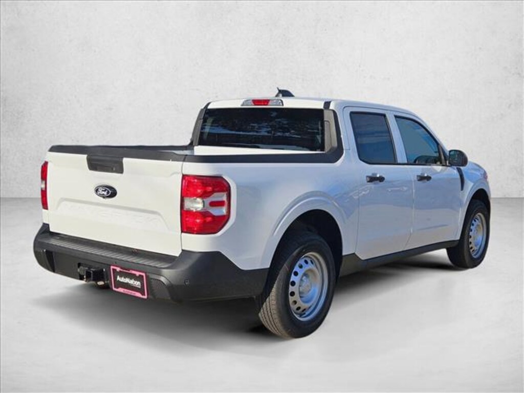 New 2025 Ford Maverick XL Truck SuperCrew