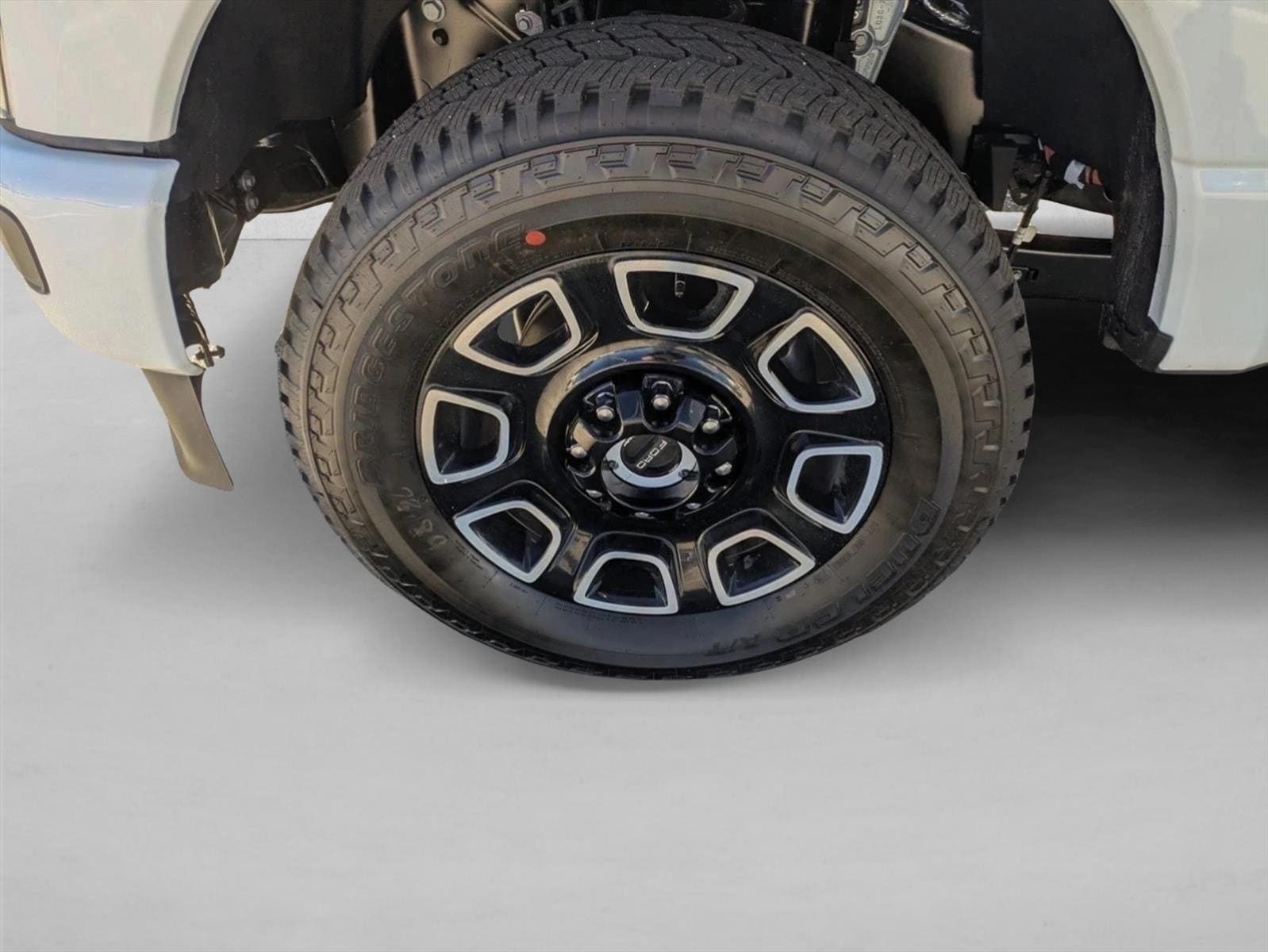 2026 Ford F-350 Super Duty Platinum - Photo 9