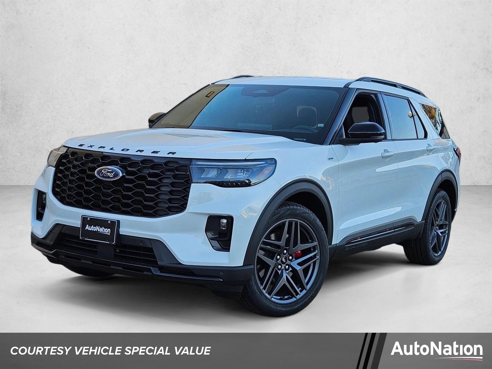 2026 Ford Explorer ST-LINE RWD's photo