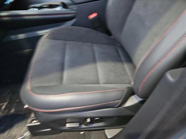 2025 Ford Explorer ST photo 2