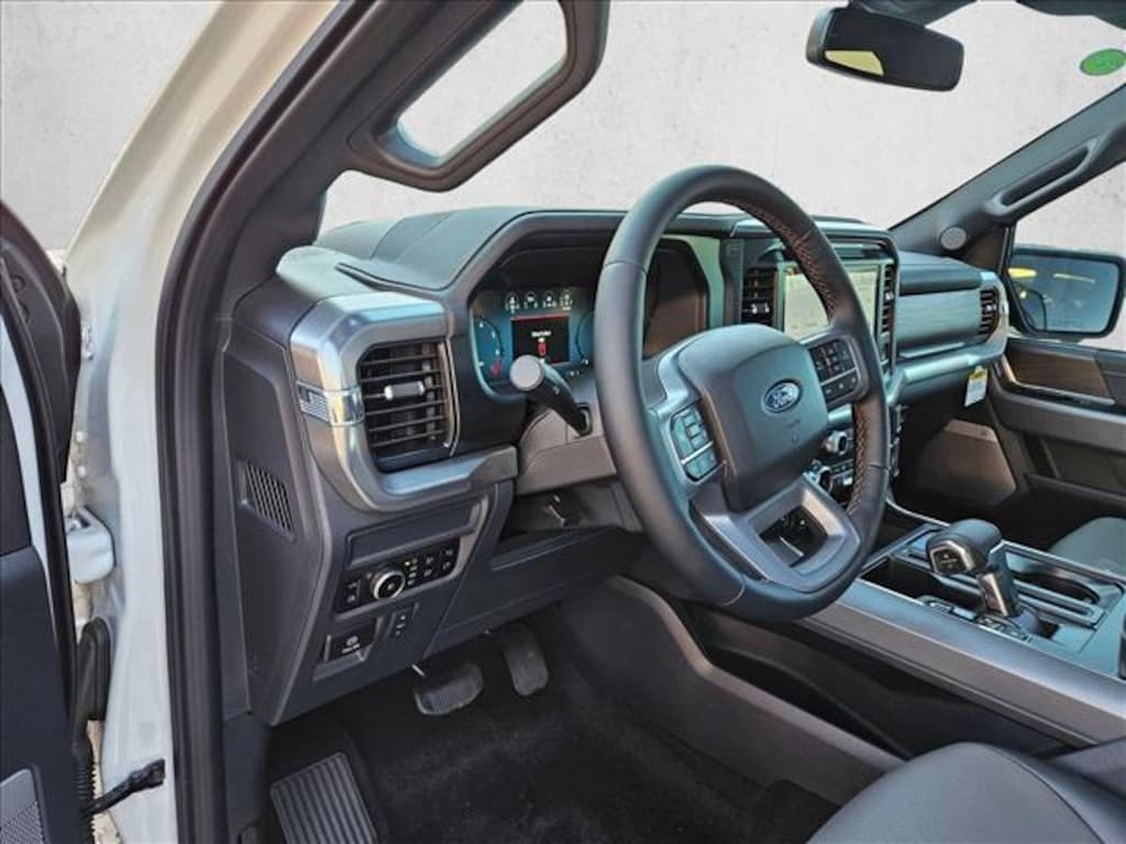 New 2025 Ford F-150 LARIAT Truck SuperCrew Cab
