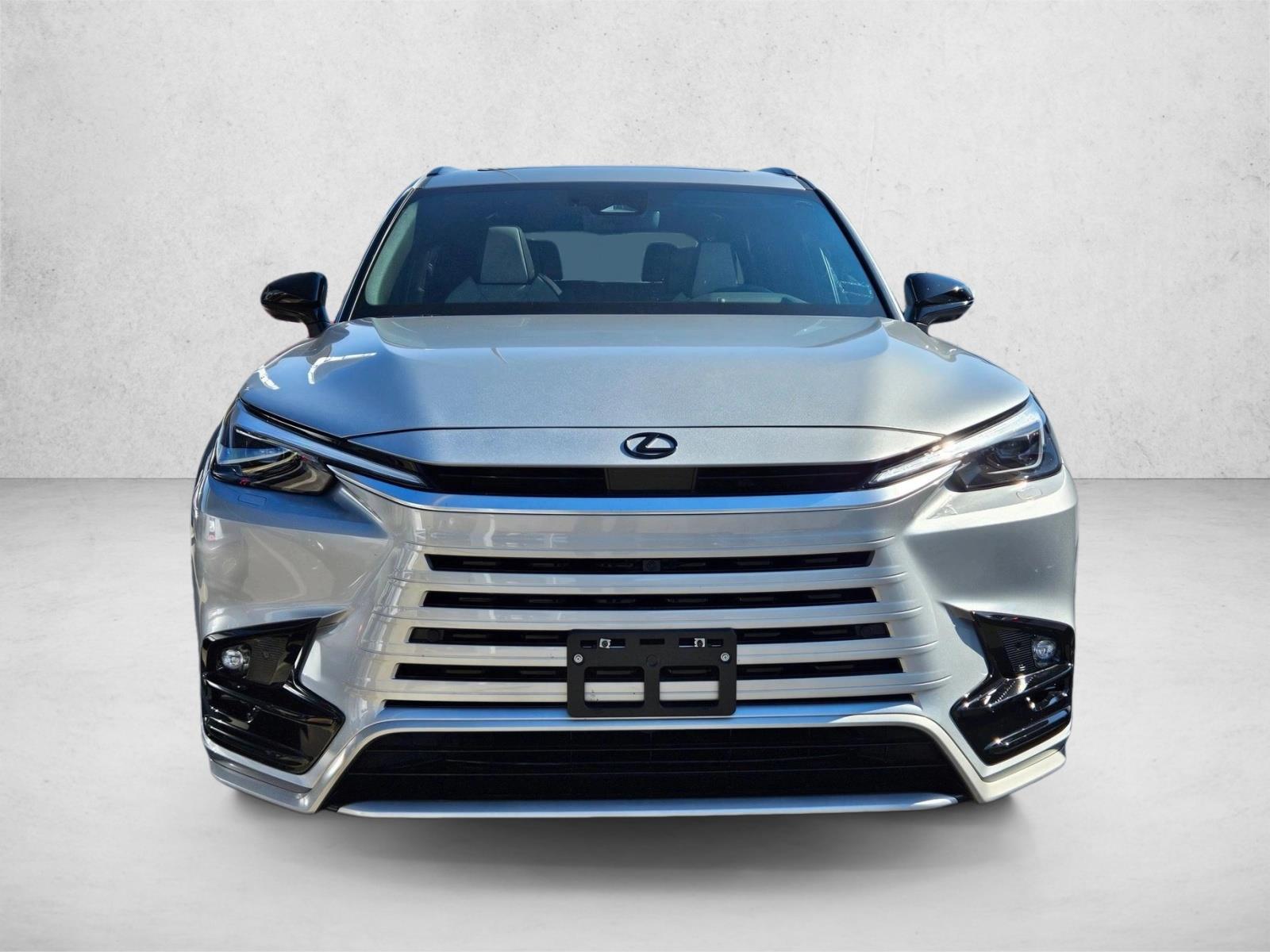 2025 Lexus TX 500h F SPORT Luxury photo 2