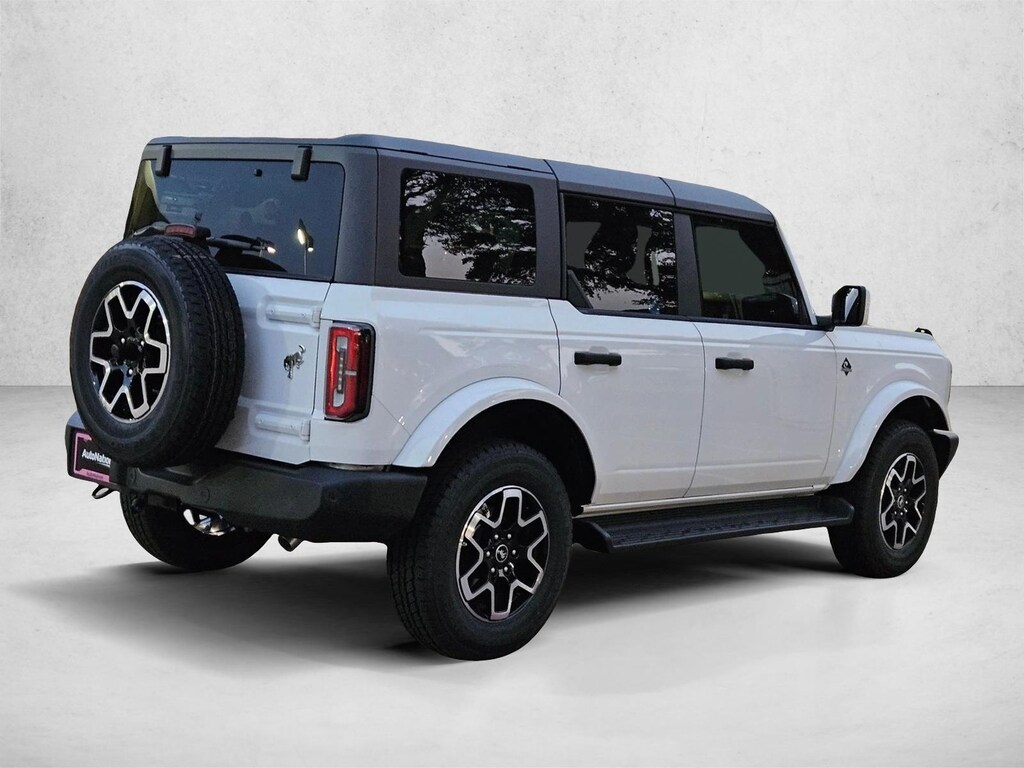 New 2026 Ford Bronco Outer Banks SUV