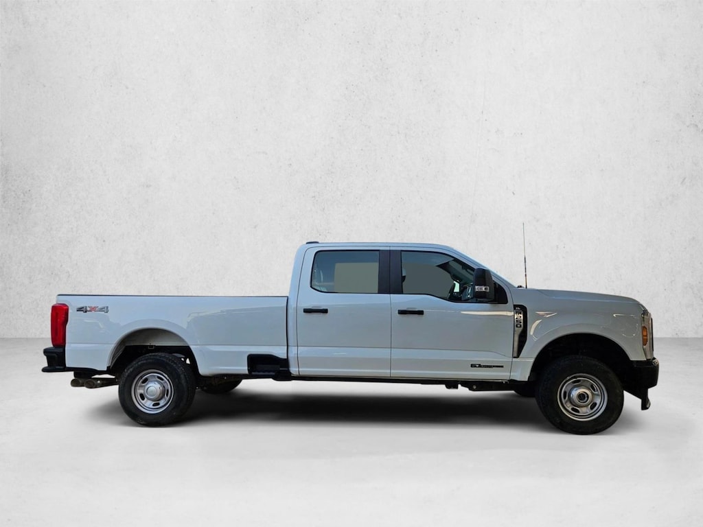 Used 2025 Ford F-250 XL Truck Crew Cab