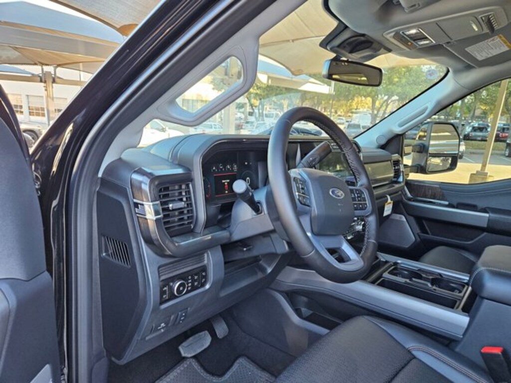 New 2026 Ford F-250 LARIAT Truck Crew Cab