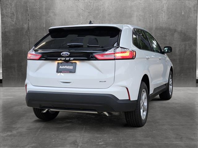 2024 Ford Edge SE photo 2