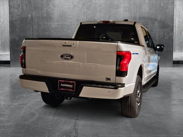 2025 Ford F-150 Lightning photo 2