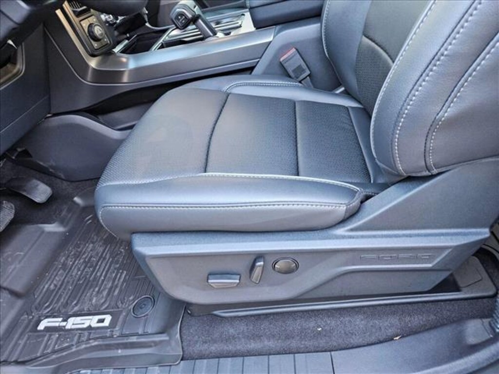 New 2025 Ford F-150 LARIAT Truck SuperCrew Cab