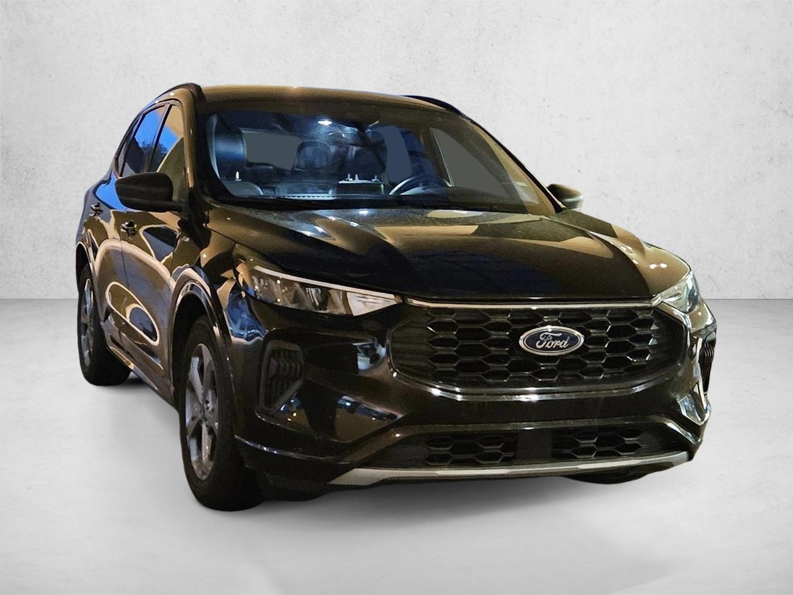 2023 Ford Escape ST-Line photo 3