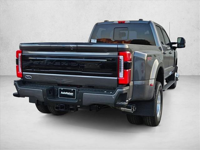 2026 Ford F-350 Platinum photo 2