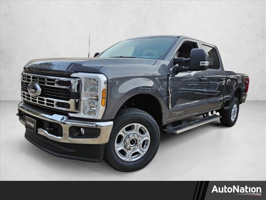 New 2026 Ford F-250 XLT Truck Crew Cab