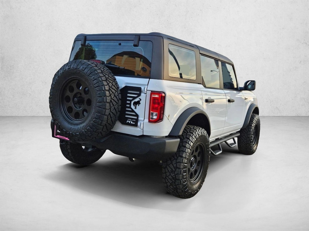 New 2025 Ford Bronco Base SUV