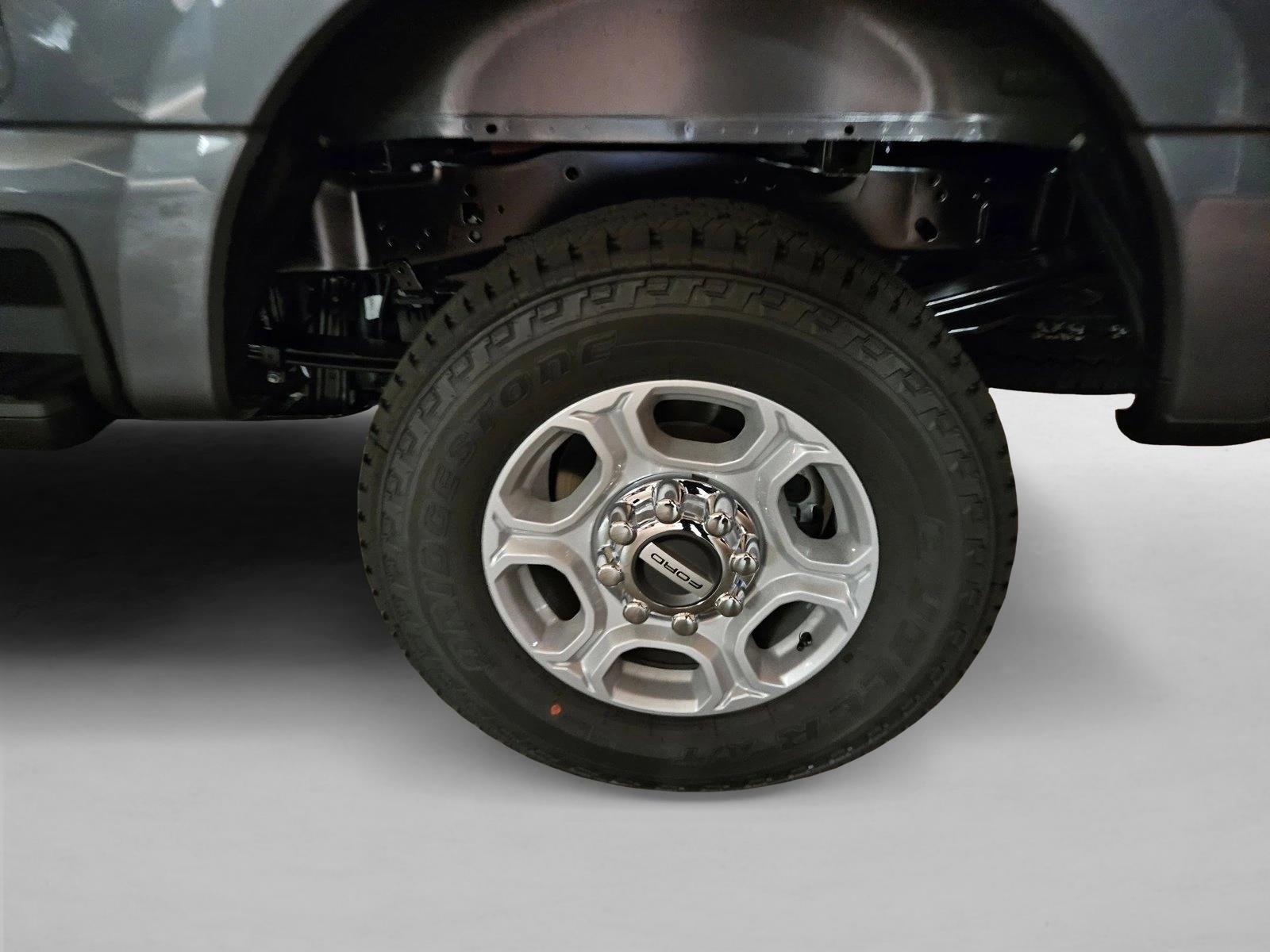 2026 Ford F-250 Super Duty XLT - Photo 9