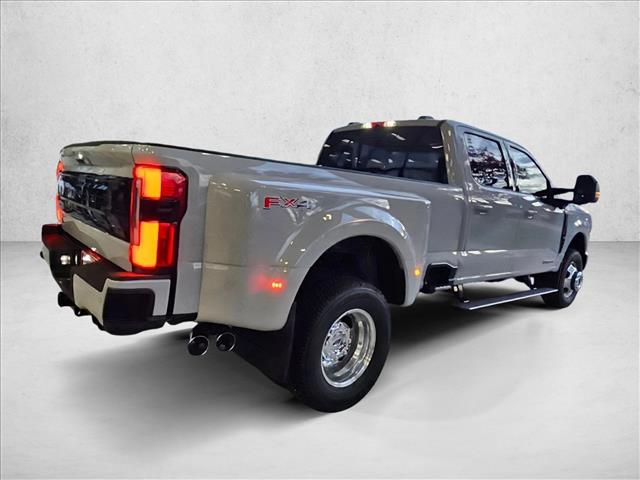 2026 Ford F-350 Platinum photo 2