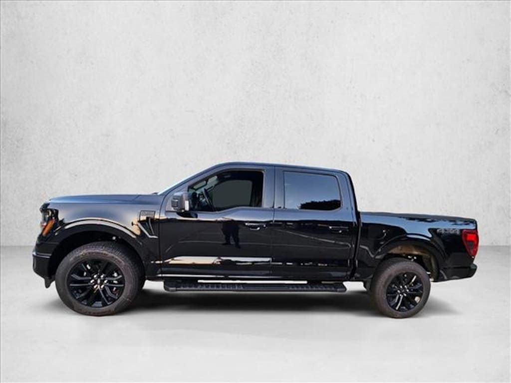 New 2025 Ford F-150 XLT Truck SuperCrew Cab