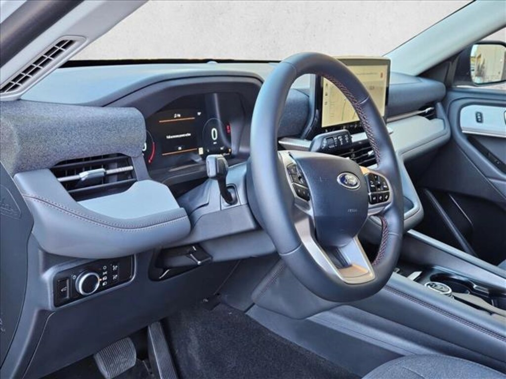 New 2025 Ford Explorer Active SUV