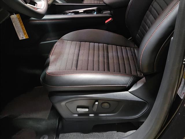 2025 Ford Explorer ST-Line photo 3