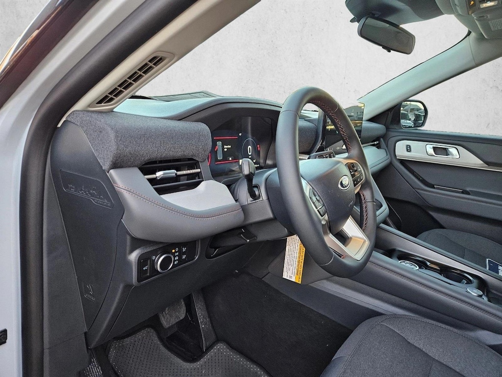 New 2026 Ford Explorer Active w/200A Pkg SUV