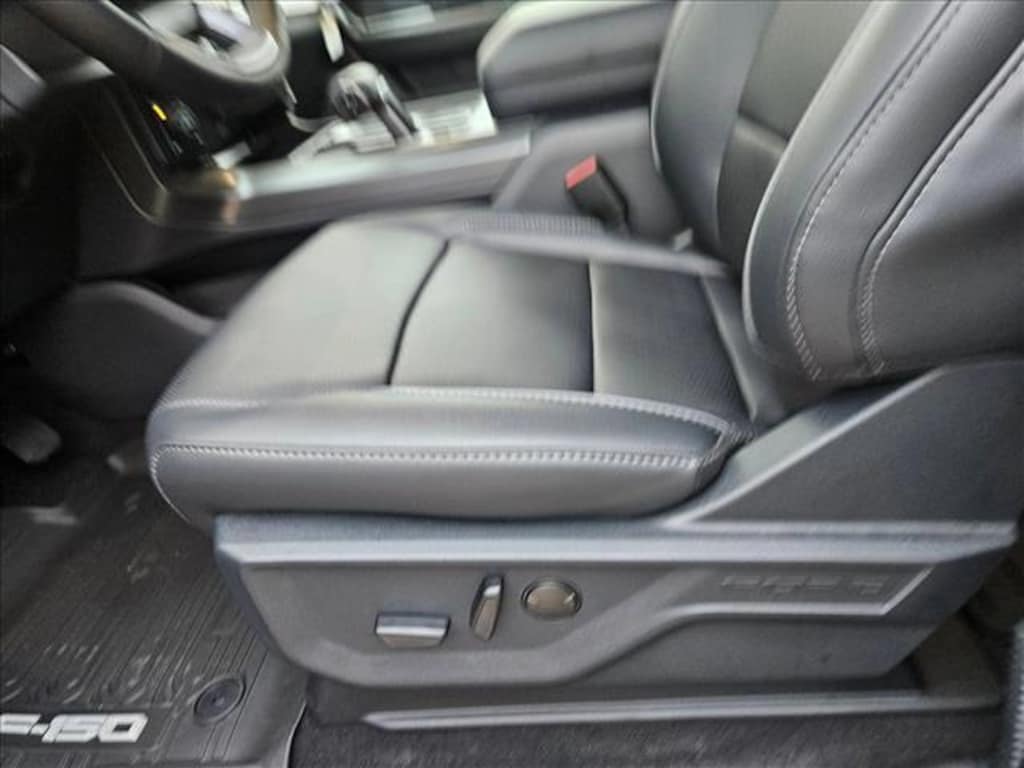 New 2025 Ford F-150 LARIAT Truck SuperCrew Cab