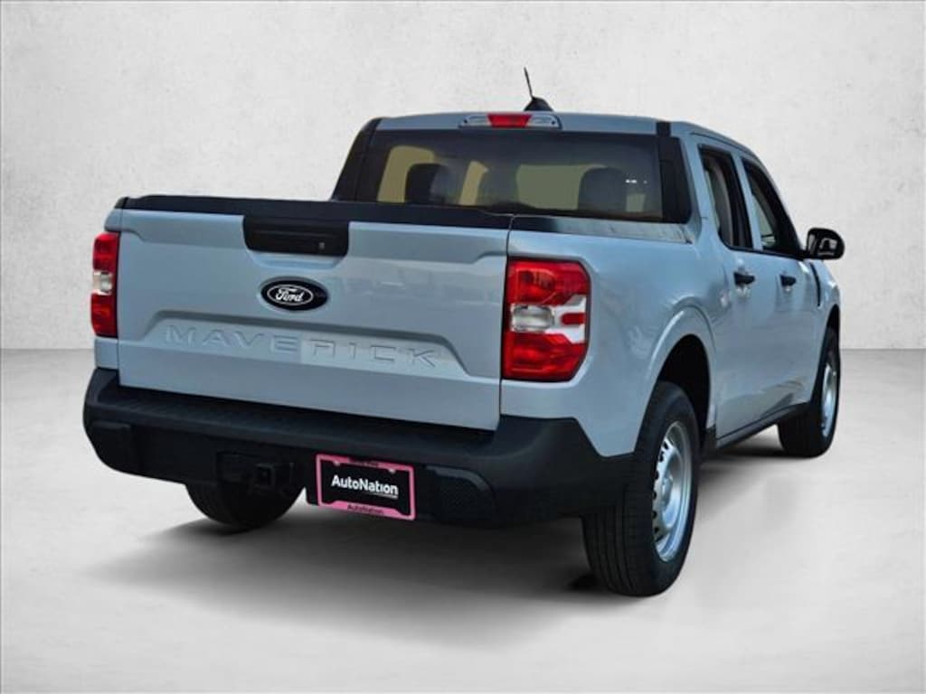 New 2025 Ford Maverick XL Truck SuperCrew