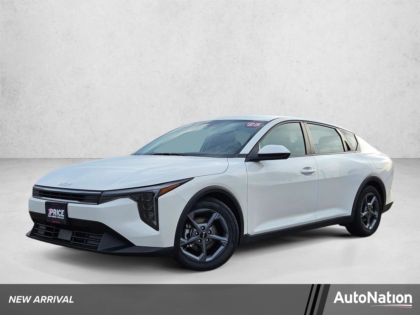 2025 Kia K4 LXS AT's photo