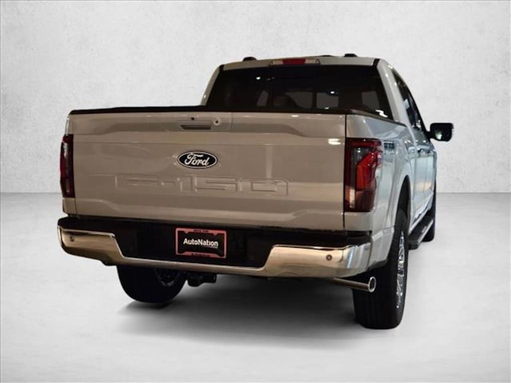 New 2025 Ford F-150 LARIAT Truck SuperCrew Cab
