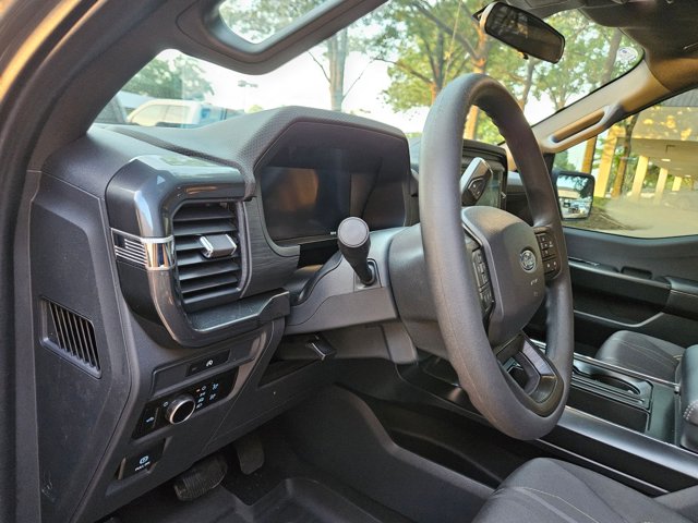 2025 Ford F-150 STX photo 3