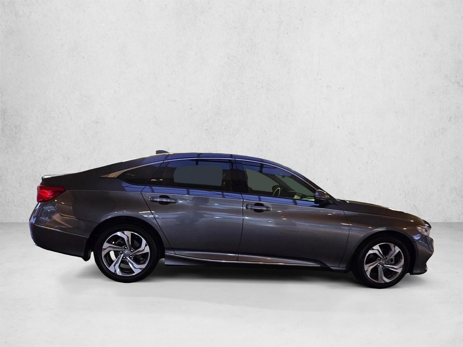 2018 Honda Accord EX-L 1.5T photo 4