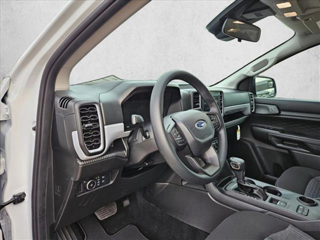 New 2025 Ford Ranger XL Truck SuperCrew