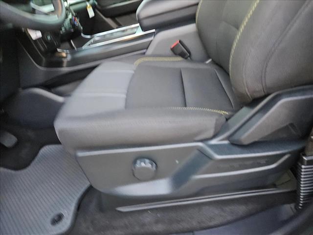 2025 Ford F-150 STX photo 4