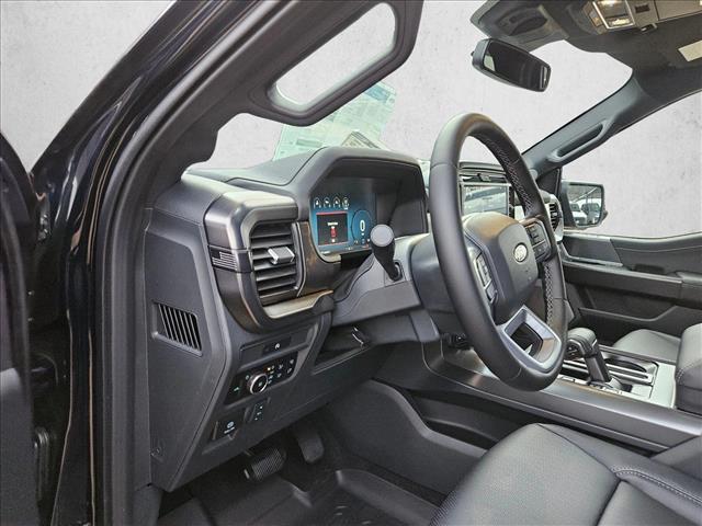2025 Ford F-150 Lariat photo 3