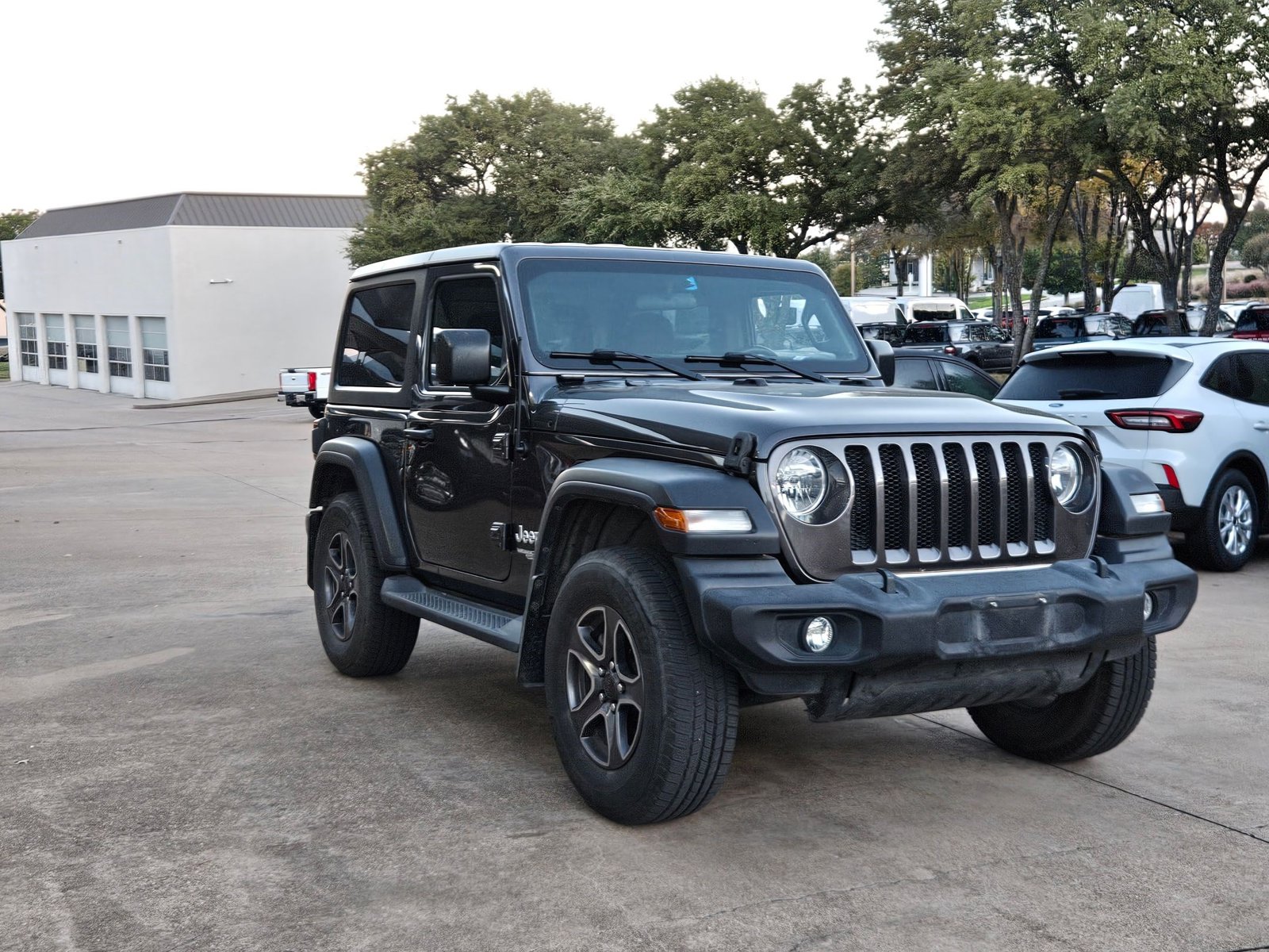 2018 Jeep Wrangler Sport S photo 2