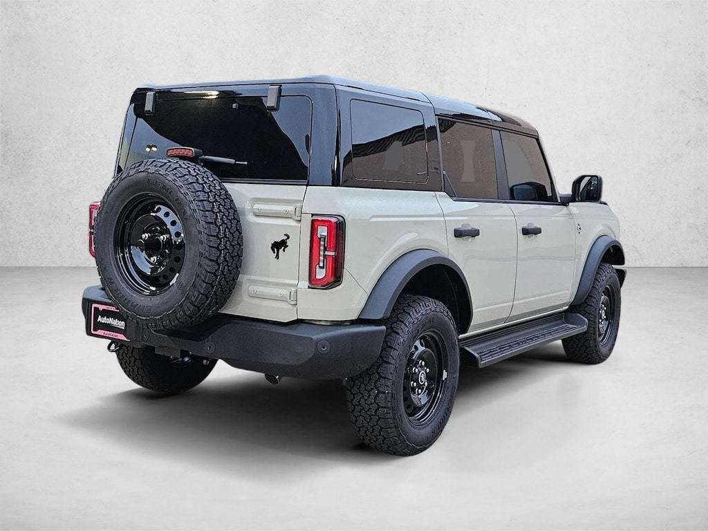 New 2026 Ford Bronco Outer Banks SUV