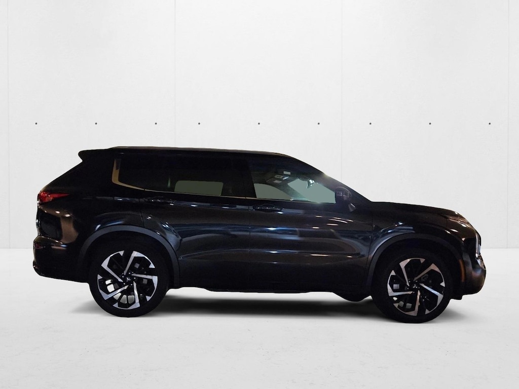 Used 2022 Mitsubishi Outlander SEL CUV